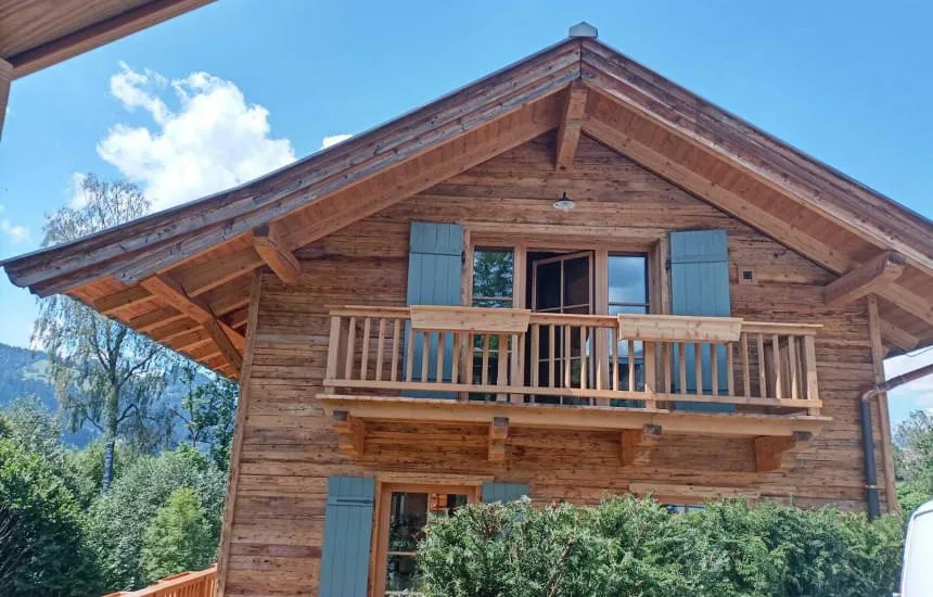 Einfamilienhaus-im-Tiroler-Altholzstil Einfamilienhaus-im-Tiroler-Altholzstil