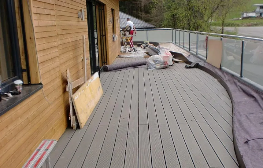 500-m-neuer-Megawood-Terrassenbelag 500-m-neuer-Megawood-Terrassenbelag