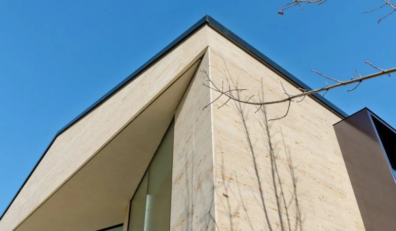 detaildachueberstandschwentner.jpg